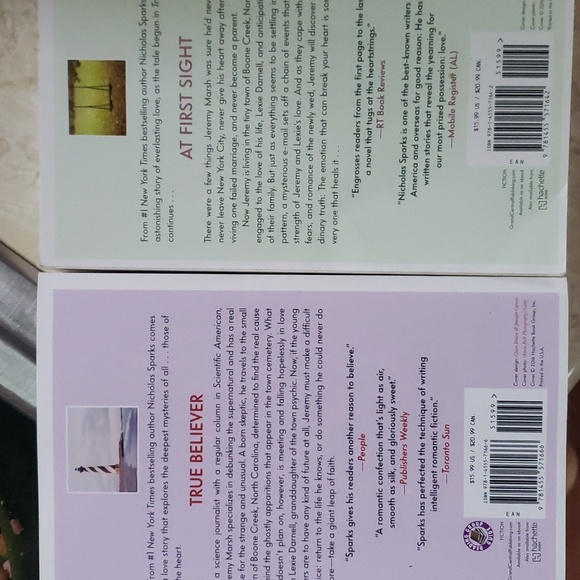 2 novels by Nicholas Sparks - Picture 2 of 2